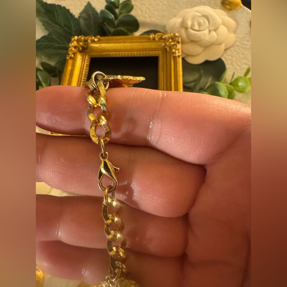 Gold Lion VTG Charm Bracelet - Picture 11 of 11